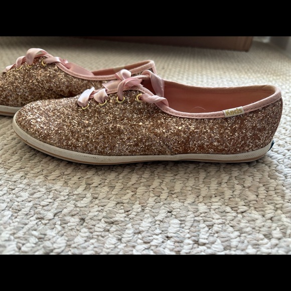 Keds rose gold sneakers 7.5 - Picture 2 of 2